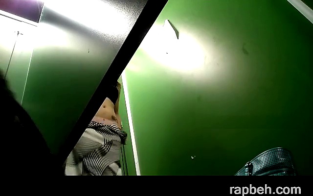 Ustazah-Melayu-Sabah-Sarawak-Janda-First-Time-Kena-Record-Dengan-Pakwe-Homestay-Leak-Janda-Gebu-Awek-Kolej-Melayu-Buat-Kerja-Part-Time-9D829A