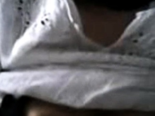 indonesia- ibu jilbab tudung depan webcam