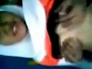 malay- tudung kena ramas